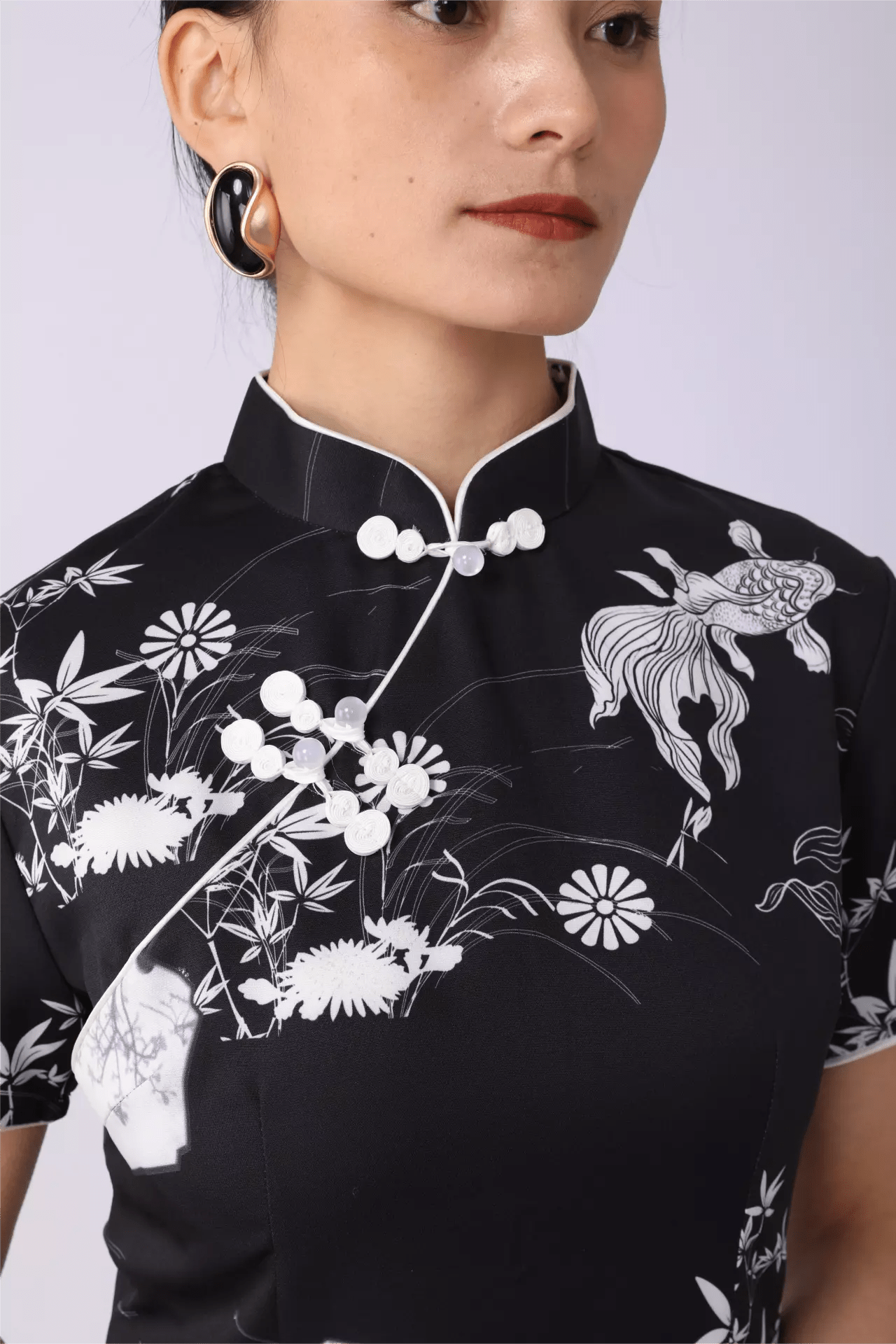 Others – lilith dress